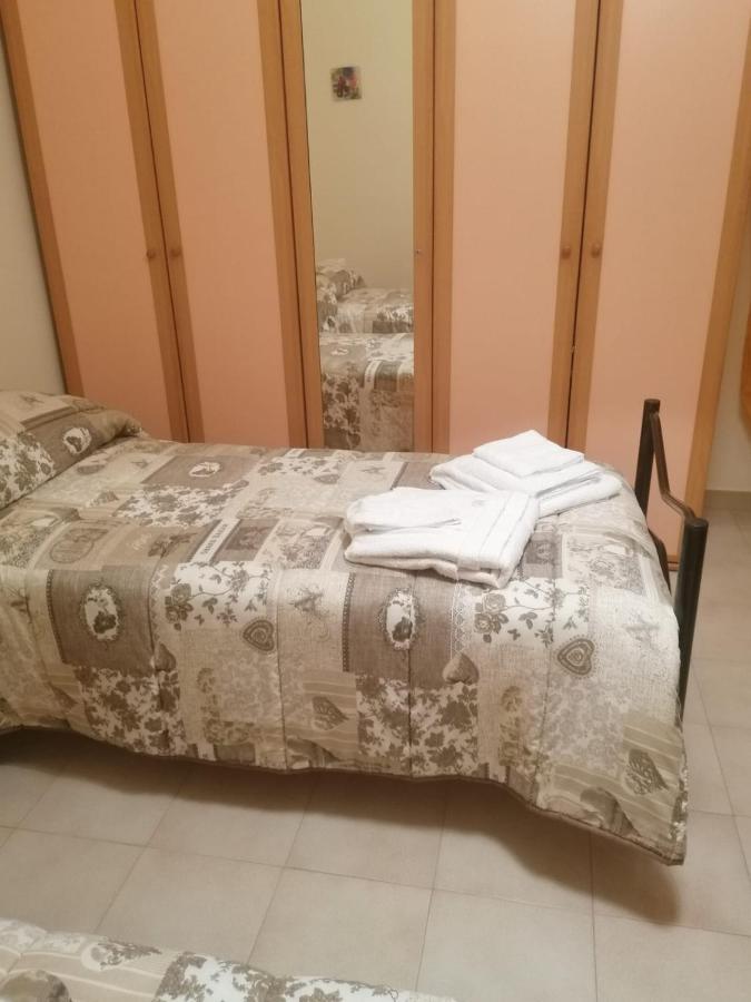 [Apulian Heart] Elegante Appartamento Gioia Del Colle Exterior foto